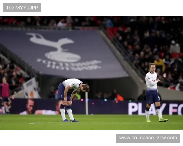 英超中下游球队普遍采用低位防守，对抗强队效果显著